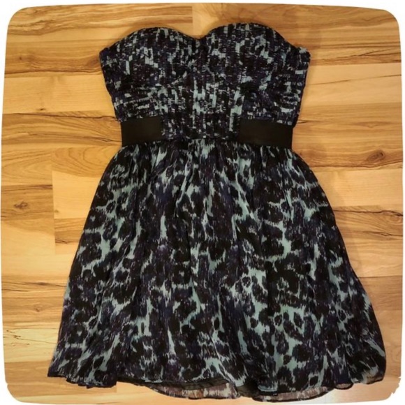 SOLD - AKIRA Black Label Print Cut-Out Dress - Picture 2 of 4